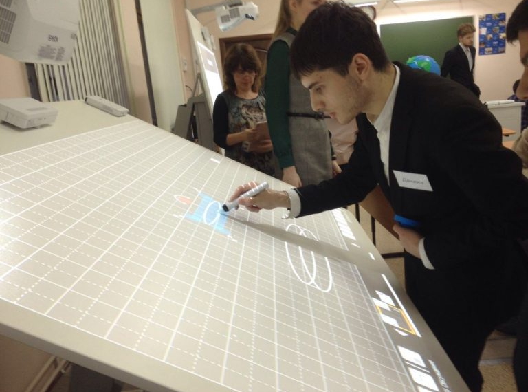 Эксперты Фонда приняли участие в работе семинара «Реализация проекта «Инженерный класс в московской школе» с использованием учебно-лабораторного оборудования»