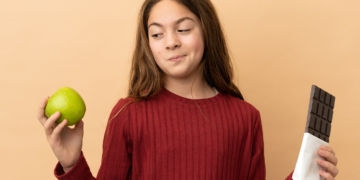 Опасности длительного голодания для здоровья подростков